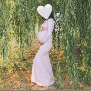 Maternity Gown ❣️price drop❣️